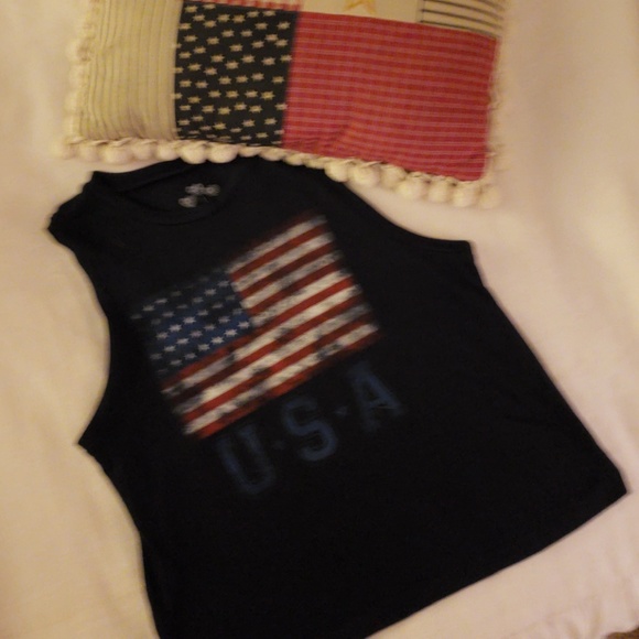 USA Flag Tank - Picture 2 of 3